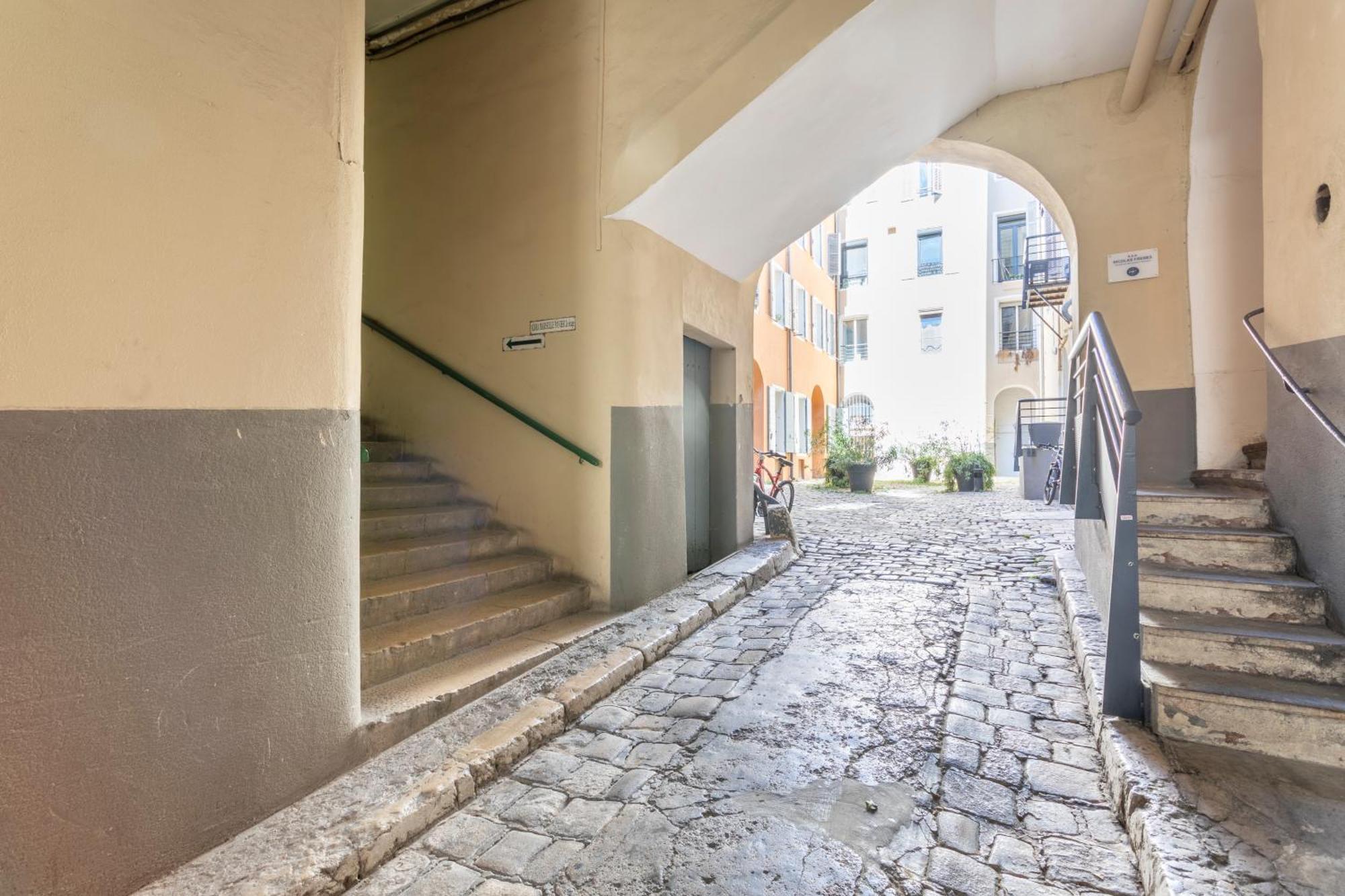 Appartamento Adira Marseille Panier 2 Etoiles Esterno foto