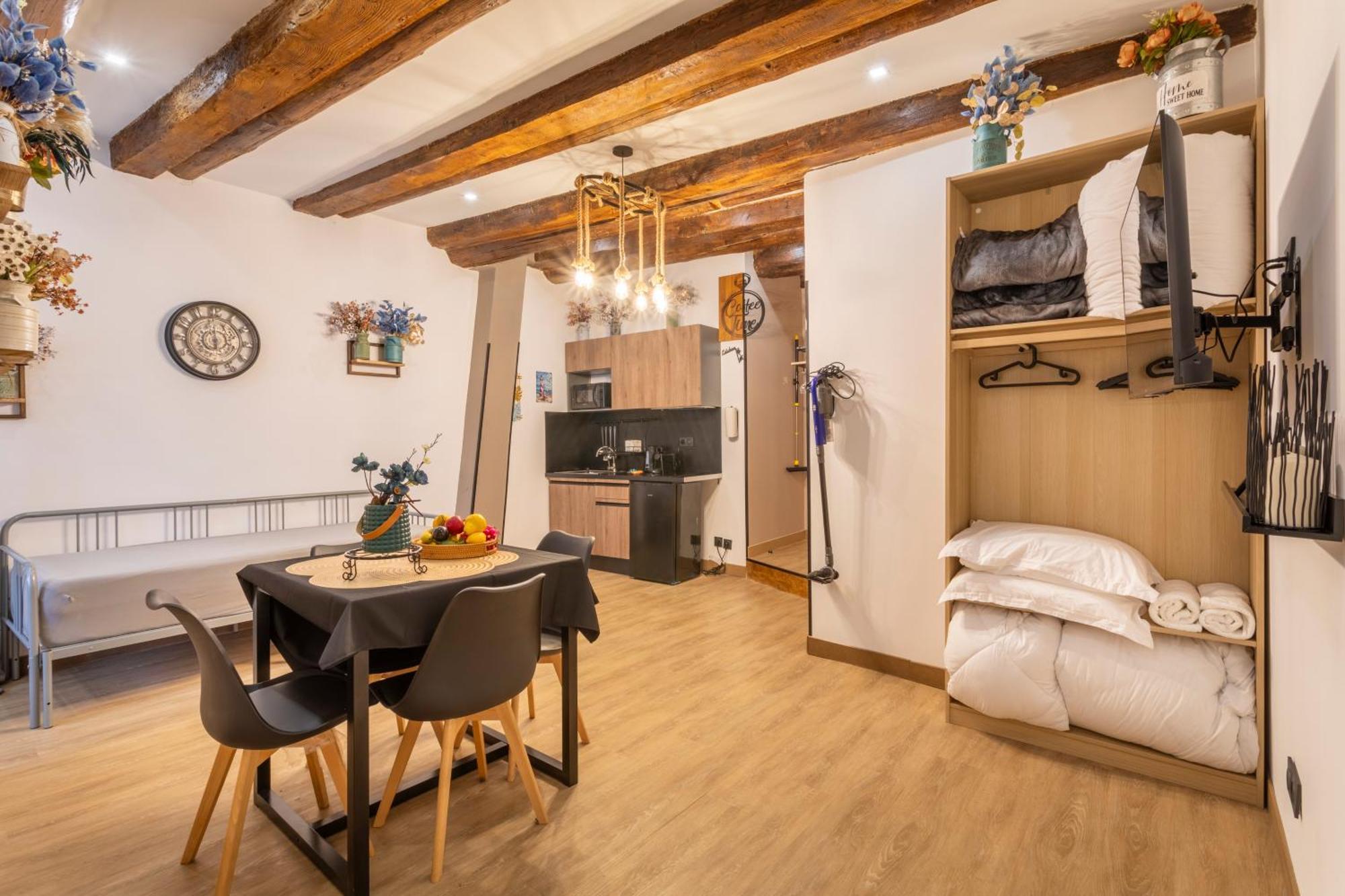Appartamento Adira Marseille Panier 2 Etoiles Esterno foto